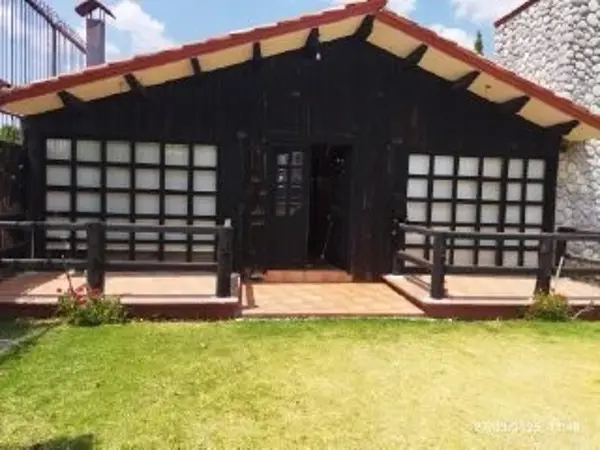 Venta de Hermosa Cabaña, con Palapa