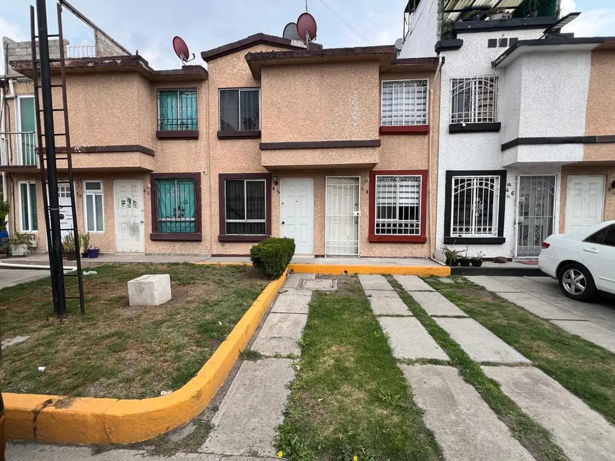 Casa en venta en Valle San Pedro Urbi Villa del Campo, Tecámac — foto 1 de 17