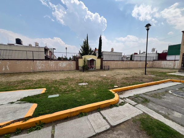 Casa en venta en Valle San Pedro Urbi Villa del Campo, Tecámac — foto 2 de 17