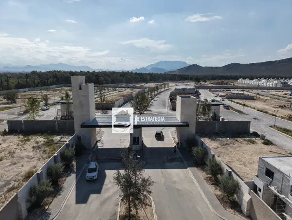 Terreno en venta en Los Valdez, Saltillo — foto 2 de 8