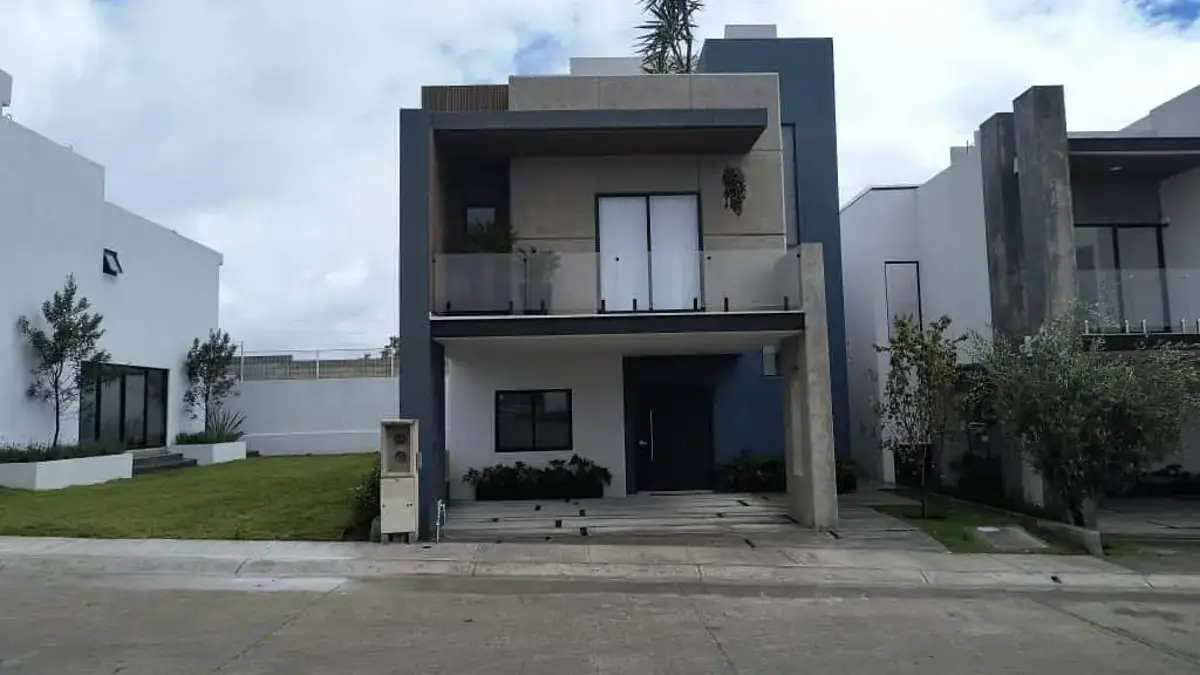Casa en venta en Altara 164, Pachuca de Soto — foto 1 de 34