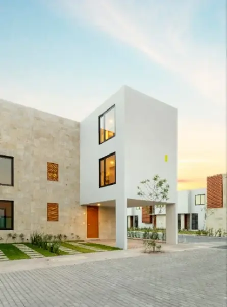 Venta casa nueva en Juriquilla con tres recámaras con baño cada una