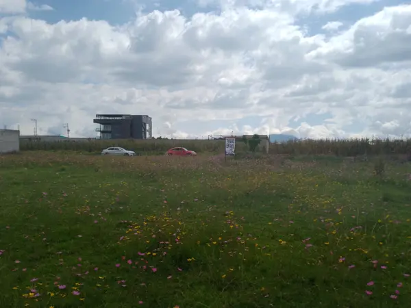 Terreno en venta en San Miguel Totocuitlapilco, Metepec — foto 2 de 4