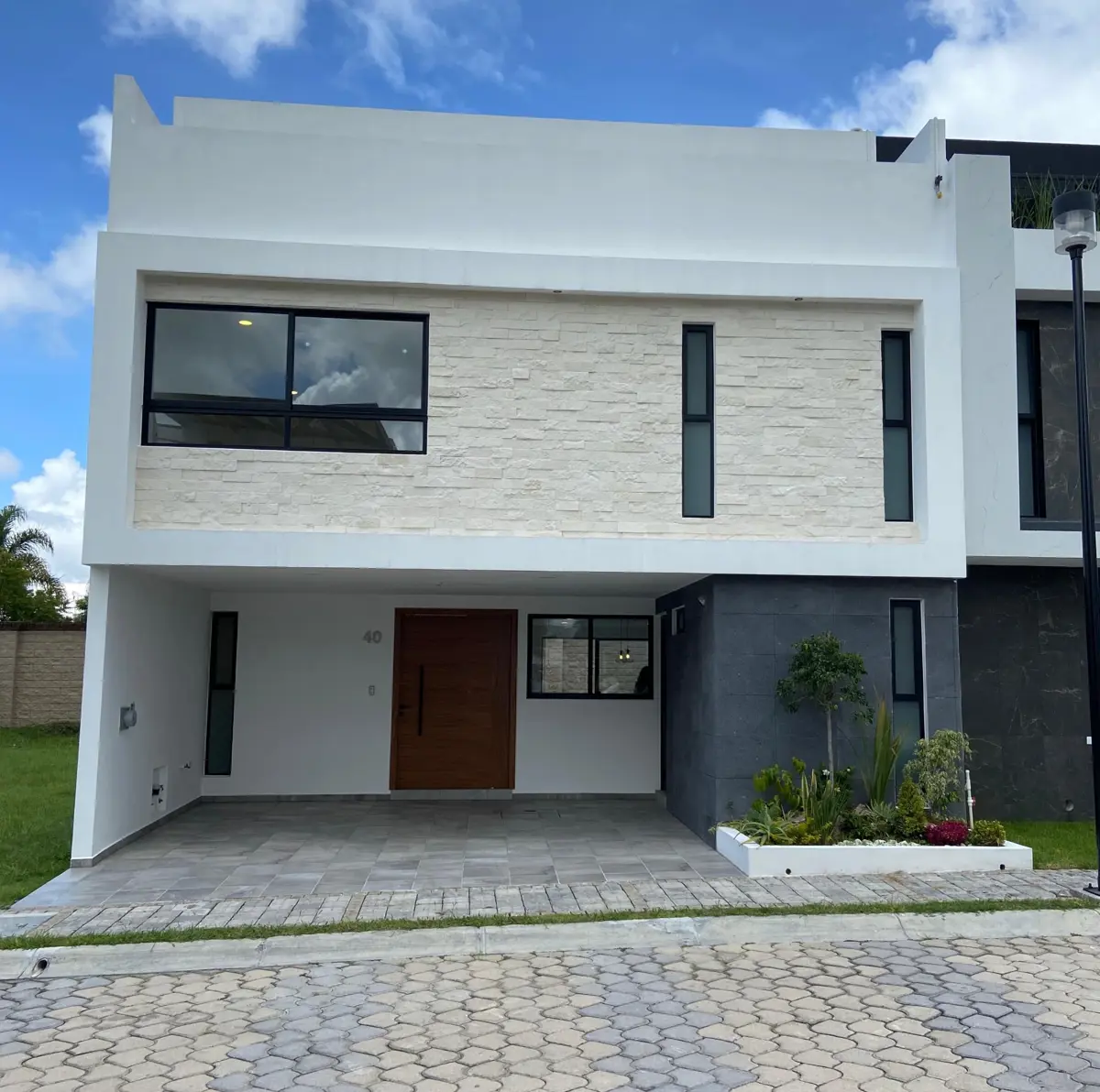 Casa en venta en Lomas de Angelópolis, San Andrés Cholula — foto 1 de 32