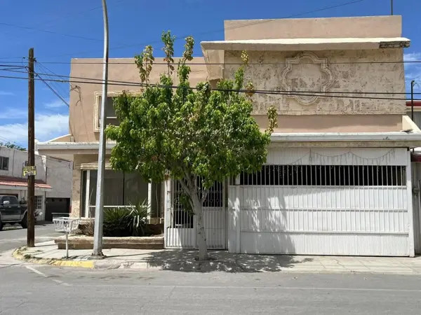 Casa en venta en Villa Jardin, Torreón — foto 2 de 5