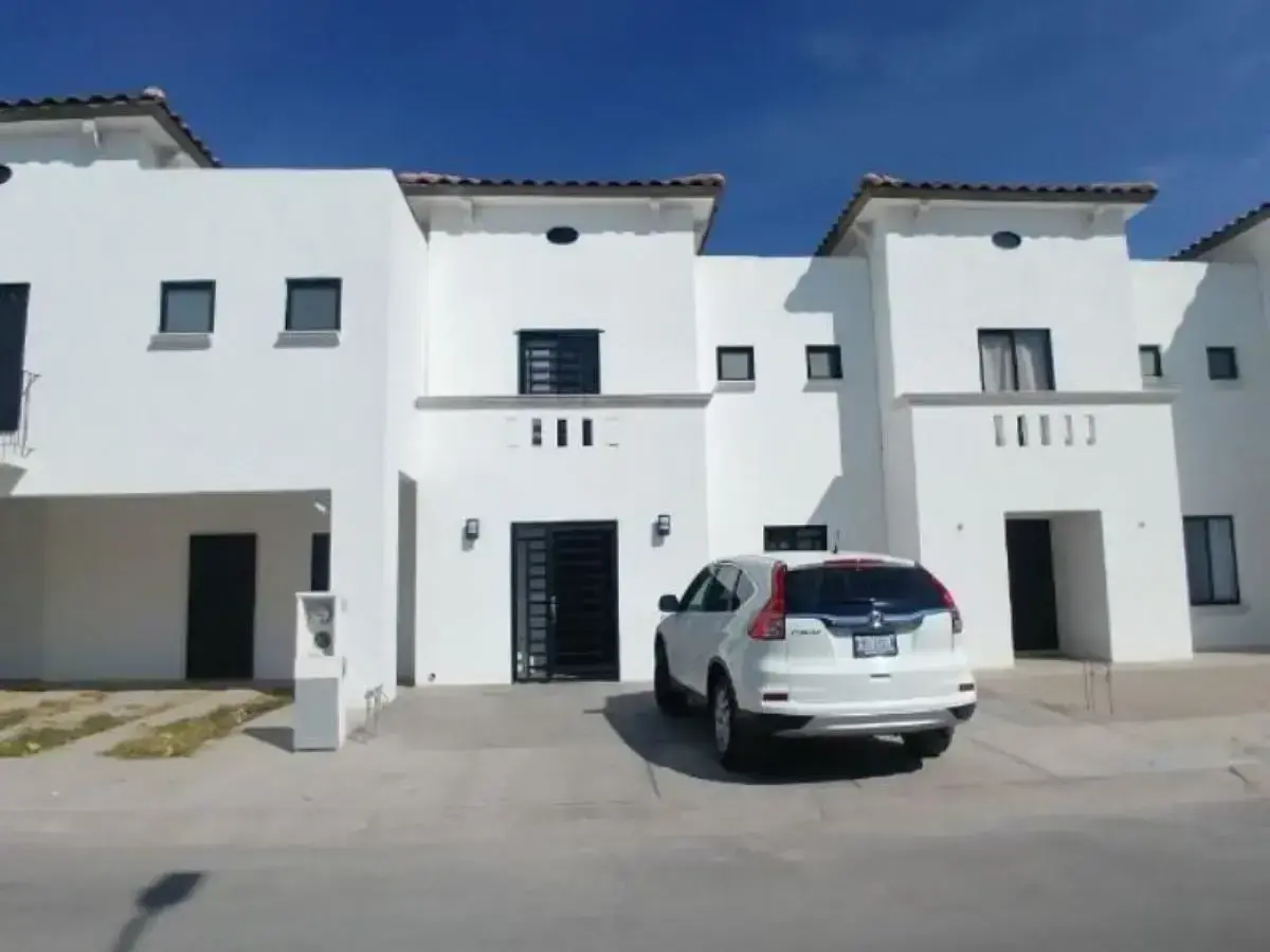 Casa en renta en Los Almendros II, Torreón — foto 1 de 18