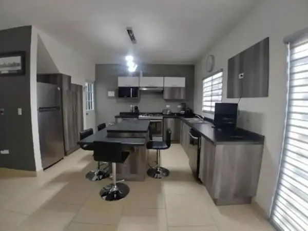 Casa en renta en Los Almendros II, Torreón — foto 2 de 18