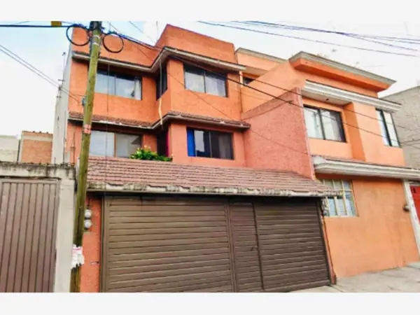 Casa en venta en Pedregal de Santo Domingo, Coyoacán — foto 2 de 8