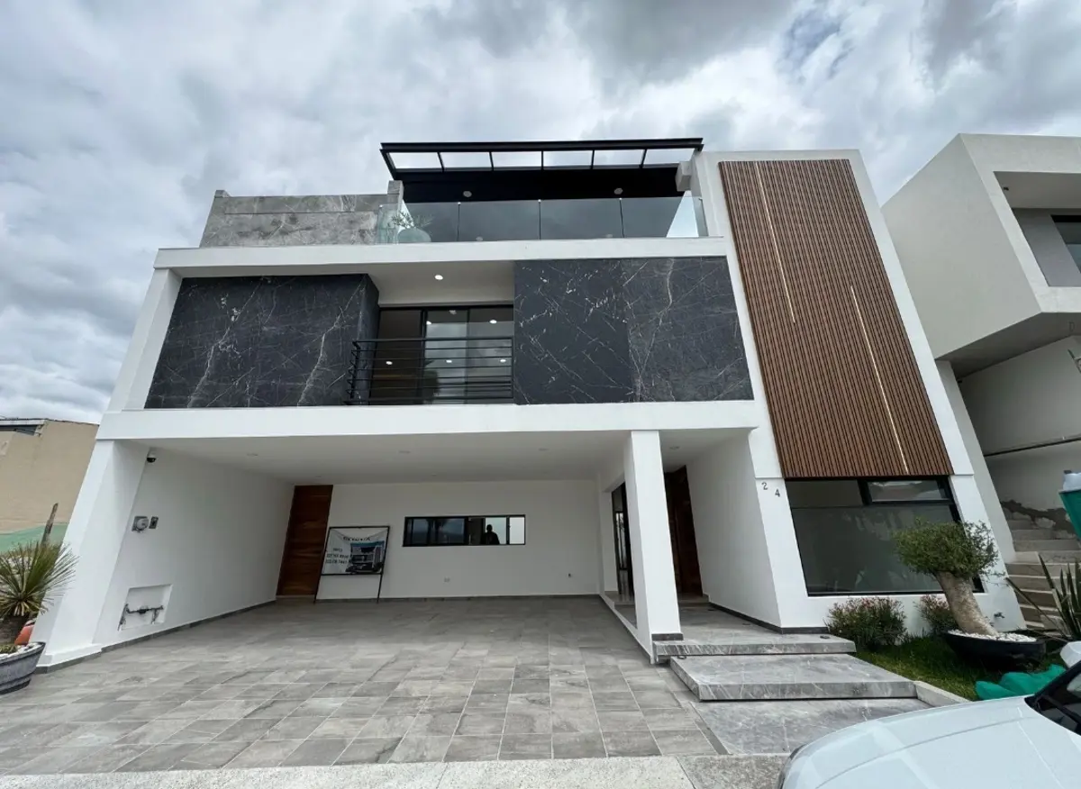 Casa en venta en Lomas de Angelópolis, San Andrés Cholula — foto 1 de 19