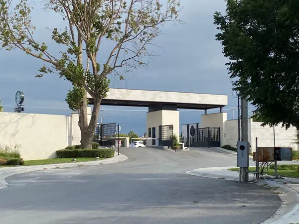 Terreno en venta en Torrada Residencial, Saltillo - Manzana 5, Lote 2 — foto 1 de 9