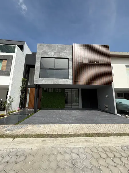 Casa en Venta - Parque Michoacan, Lomas de Angelópolis