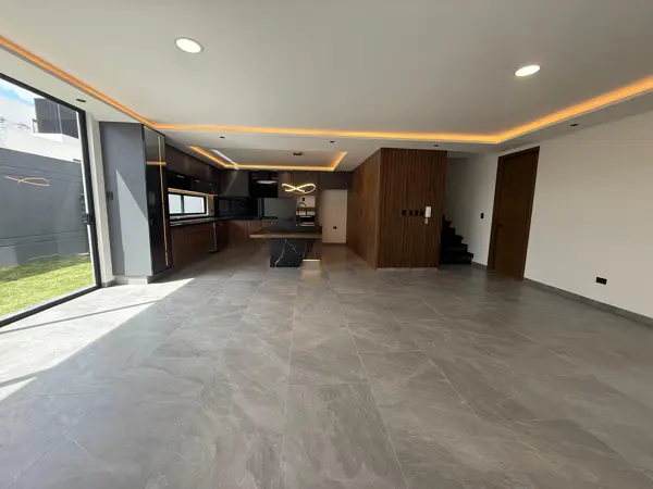 Casa en venta en Lomas de Angelópolis, San Andrés Cholula — foto 2 de 11