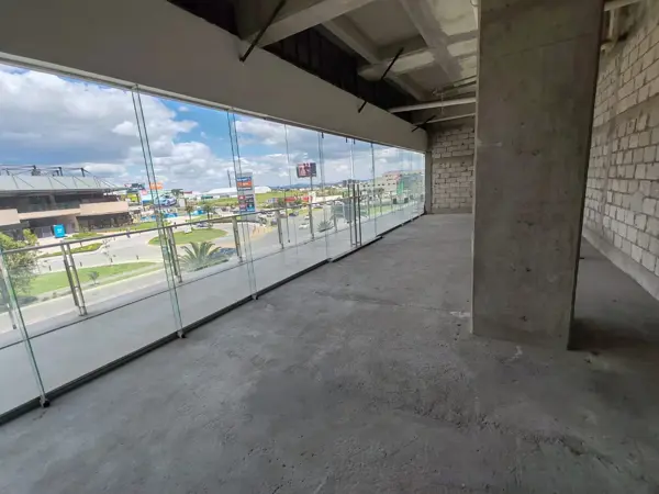 Local en venta en Lomas de Angelópolis, San Andrés Cholula — foto 2 de 24