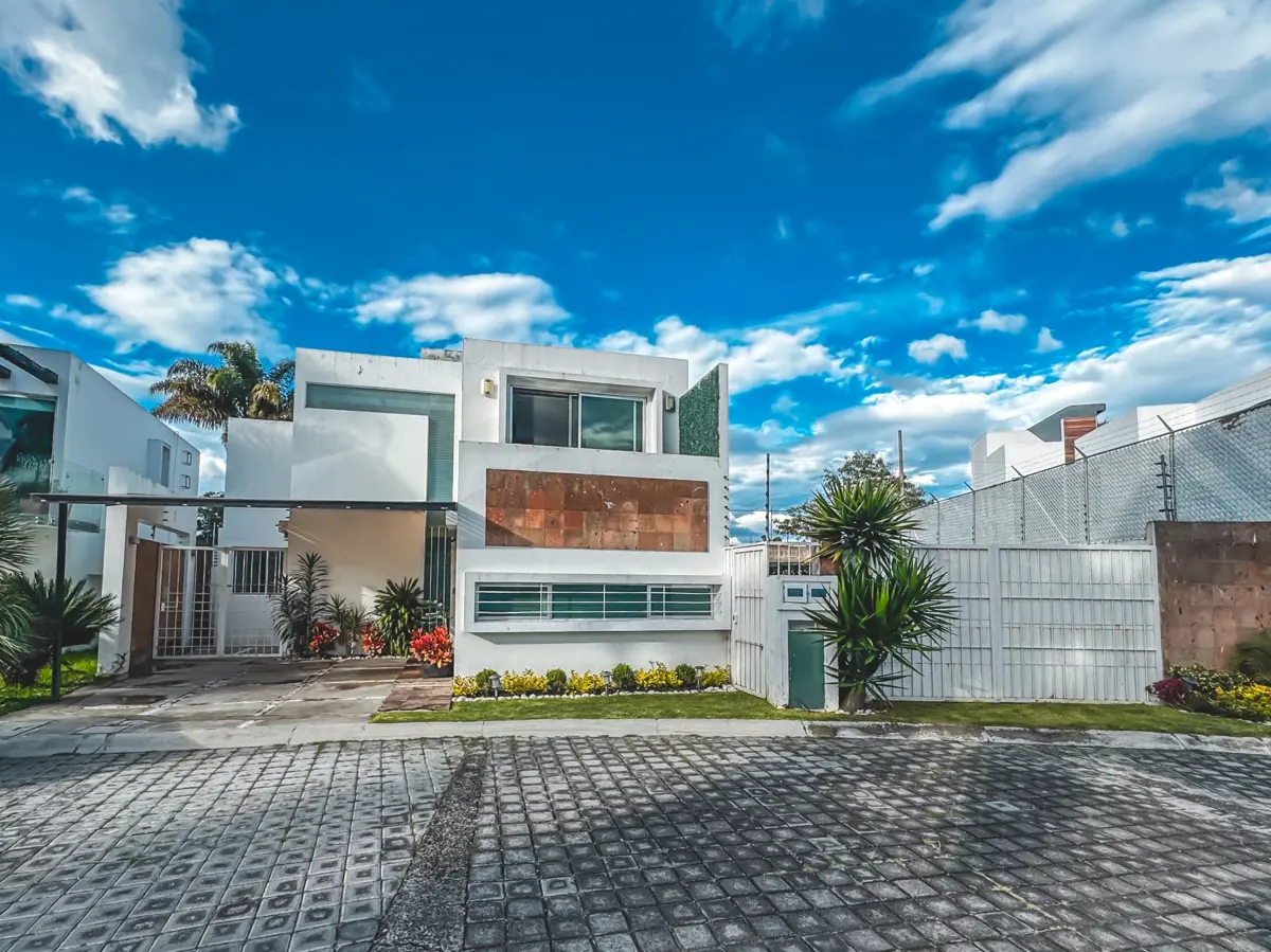 Casa en venta en San Francisco Acatepec, San Andrés Cholula — foto 1 de 49