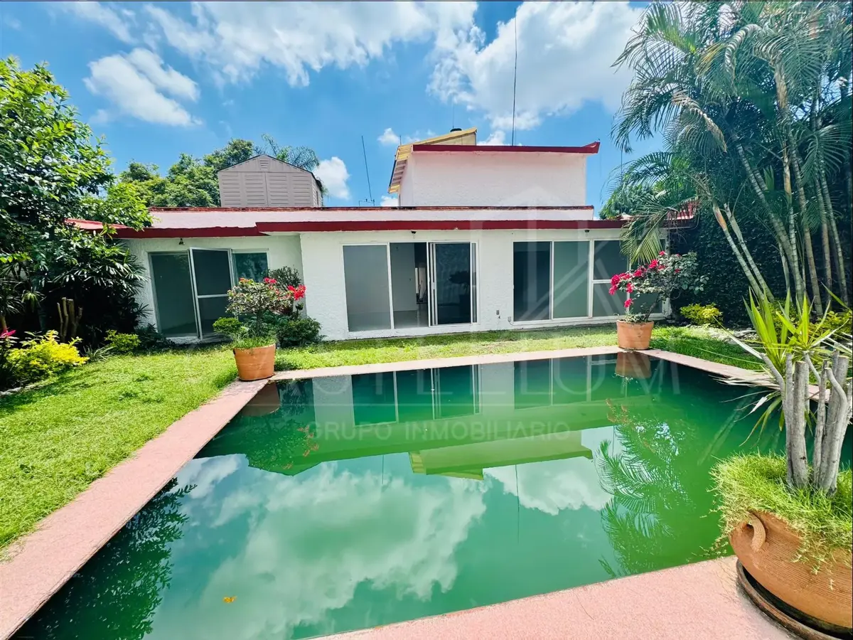 Casa en renta en Lomas de la Selva, Cuernavaca — foto 1 de 11