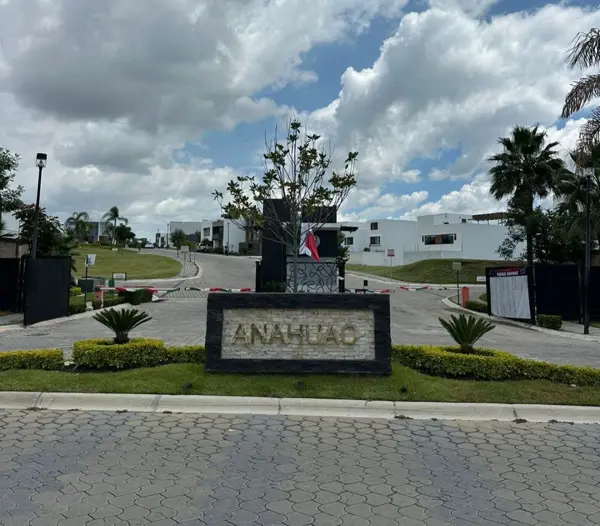 Terreno en venta en Lomas de Angelópolis, San Andrés Cholula — foto 2 de 4