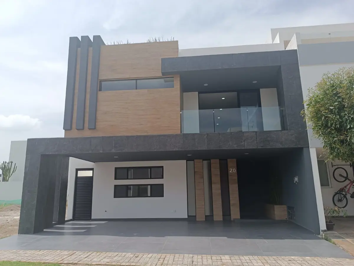 Casa en venta en Lomas de Angelópolis, San Andrés Cholula — foto 1 de 22