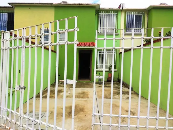 Casa con 4 recámaras, 1 en Planta Baja, Yahuiche, Sta, Ma. Atzompa, Oaxaca,