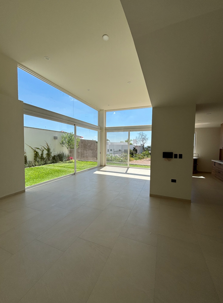 Casa en venta en Villas de Irapuato, Irapuato — foto 3 de 40