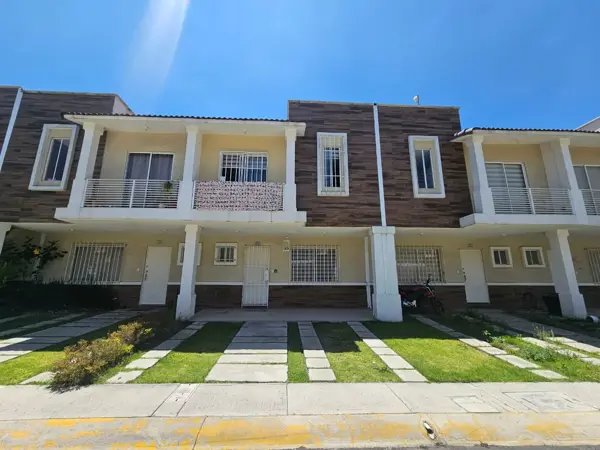 Se vende casa en Fracc. Palermo III Residencial