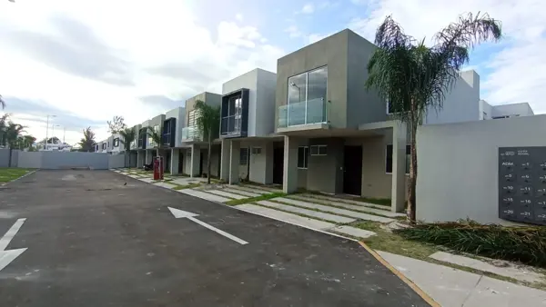Casa en venta en Real Del Valle, Tlajomulco de Zúñiga — foto 2 de 14