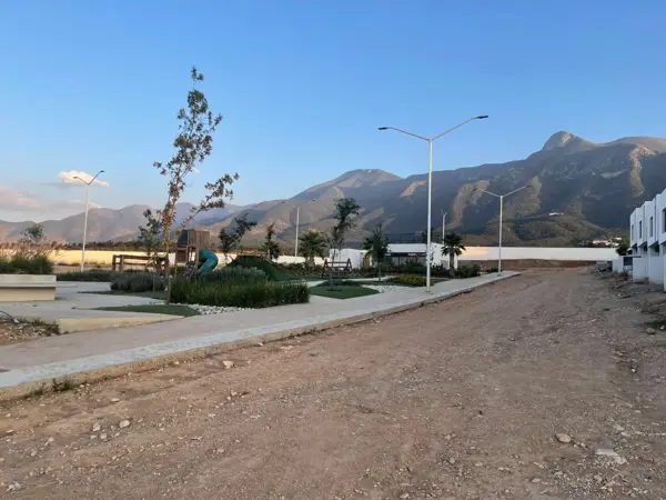 Casa en venta en Lomas de Lourdes, Saltillo — foto 3 de 7