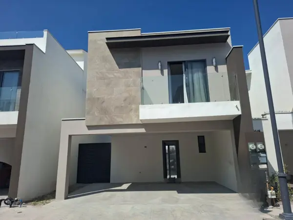 Casa en venta en Altrysa, García — foto 2 de 19
