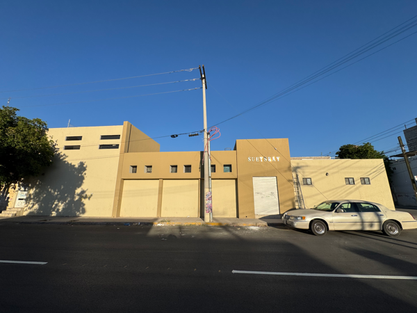 LOCAL COMERCIAL EN VENTA TORREÓN EN ESQUINA A UNAS CUADRAS DE CENTRAL CAMIONERA Y CFE AL ORIENTE