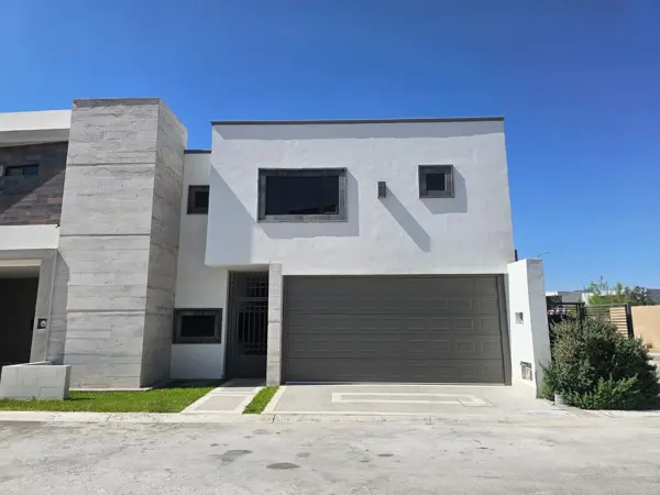 Casa en venta en Los Viñedos, Torreón — foto 2 de 32