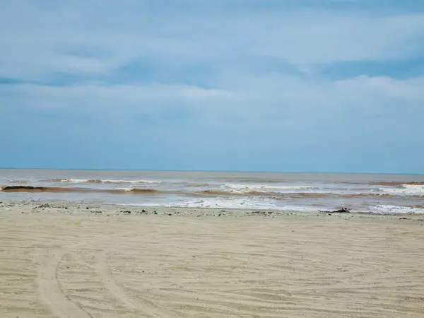 SE VENDE TERRENO PROPIEDAD DE 8,000 M2 FRENTE A LA PLAYA DE ACAPULCO EN ZONA DIAMANTE, PROPIEDAD.