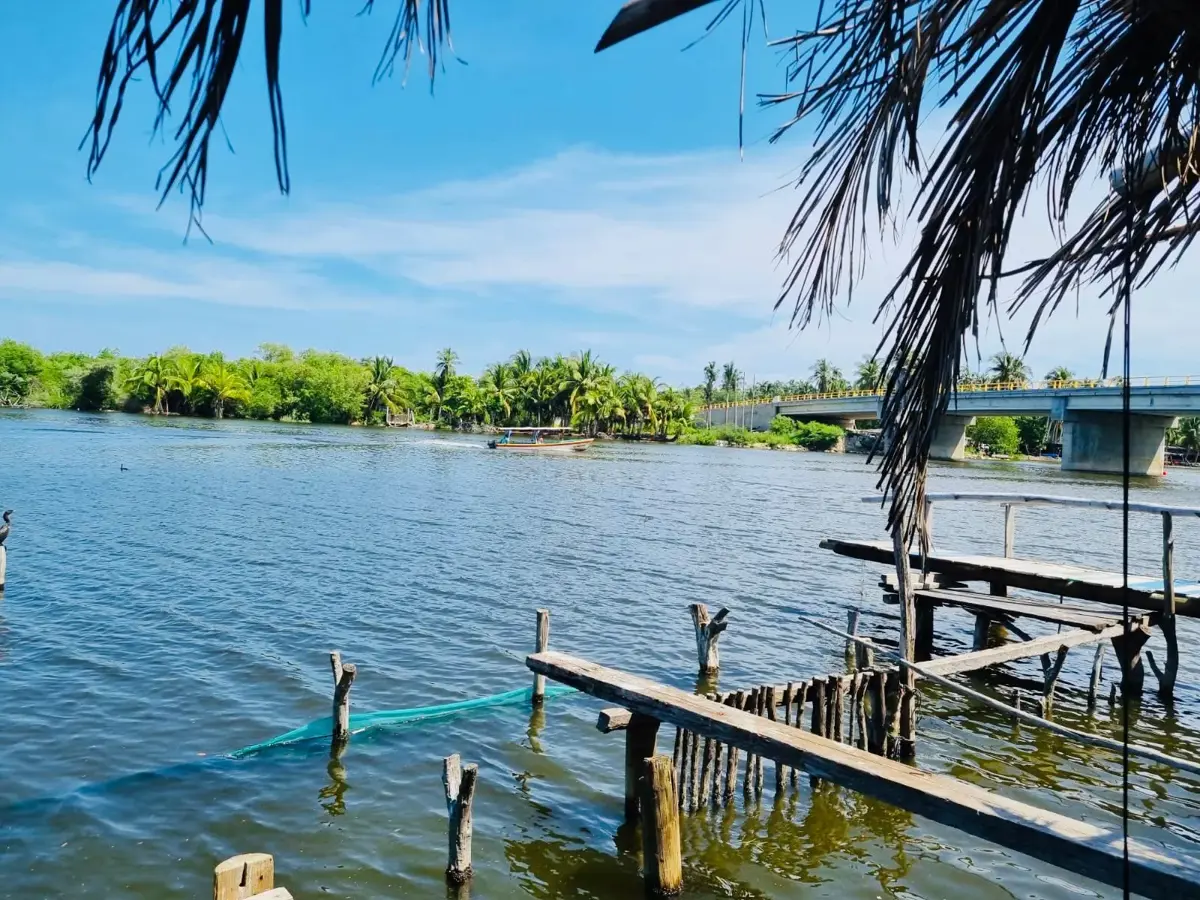 Terreno en venta en Barra Vieja, Acapulco de Juárez — foto 1 de 10