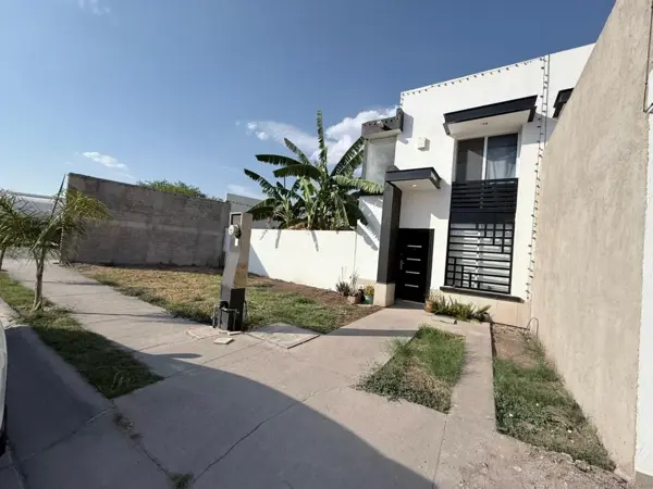 Casa en venta en La Pera, León — foto 3 de 13