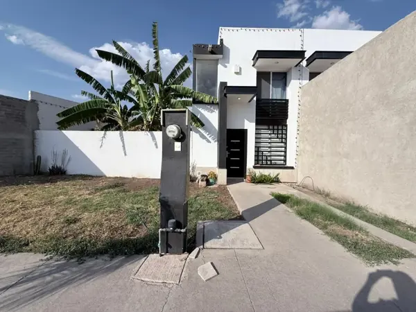 Casa en venta en La Pera, León — foto 2 de 13