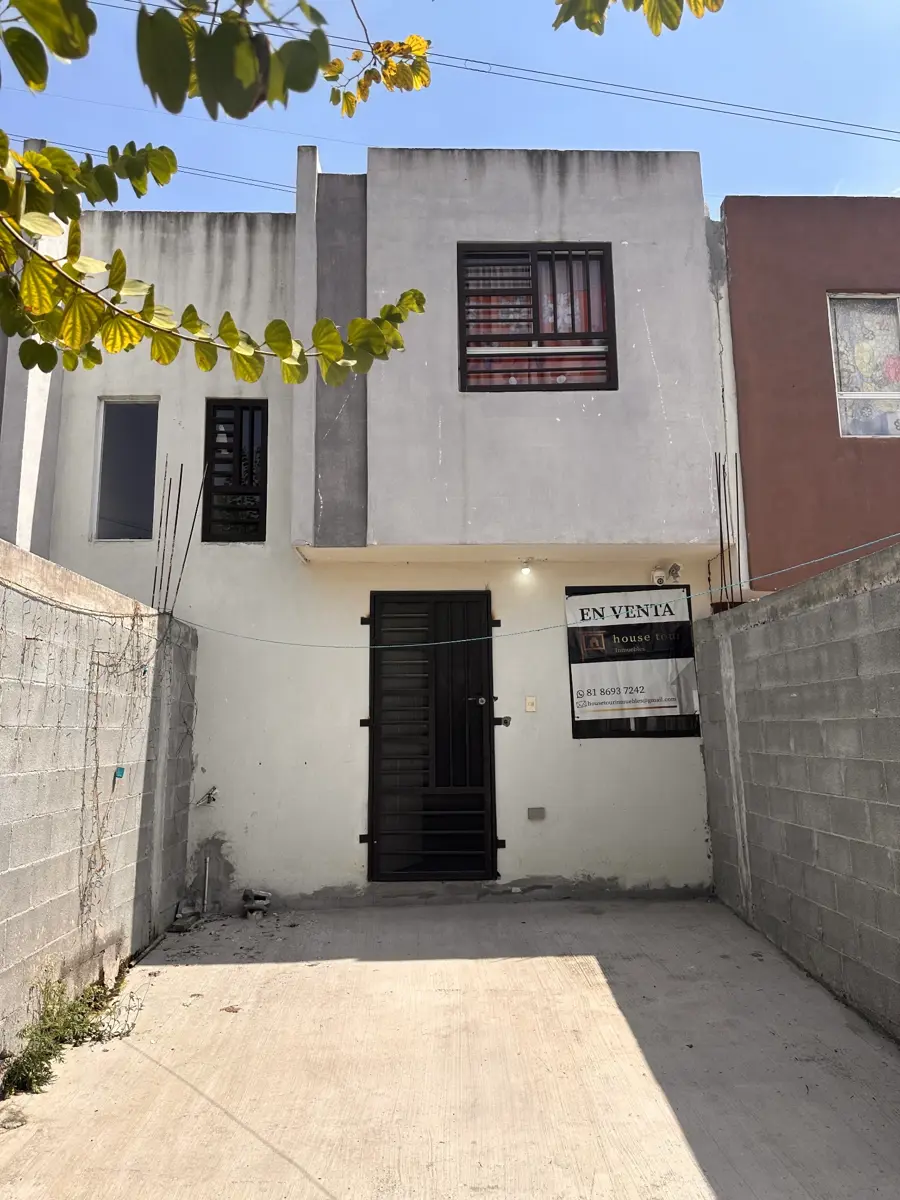 Casa en venta en Privadas Ocania, Juárez — foto 1 de 7