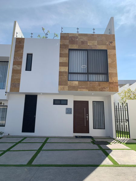 Casa con Equipamiento de Lujo en Zibatá, Querétaro - Venta