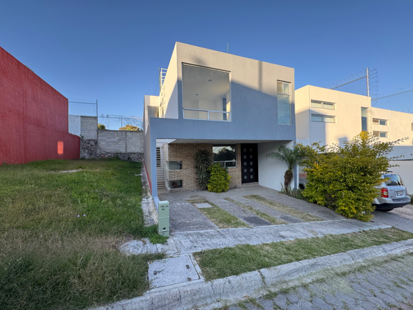 Casa en venta en Lomas del Valle, Puebla — foto 2 de 39
