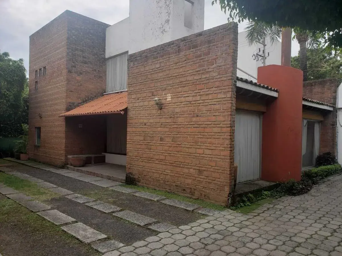 Casa en venta en Lomas de la Selva, Cuernavaca — foto 1 de 23