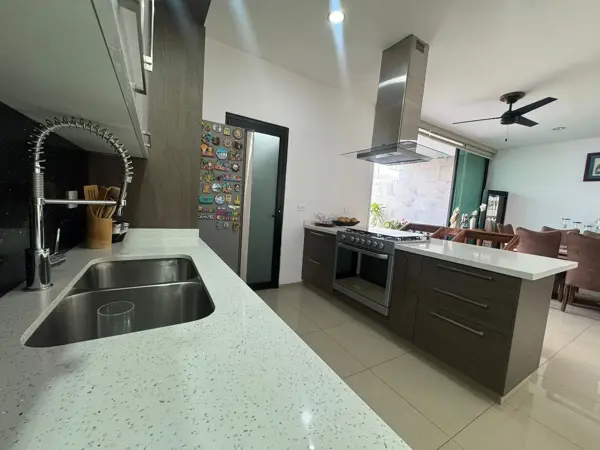 Casa en venta en Arbolada Bosques de Santa Anita, Tlajomulco de Zúñiga — foto 3 de 39