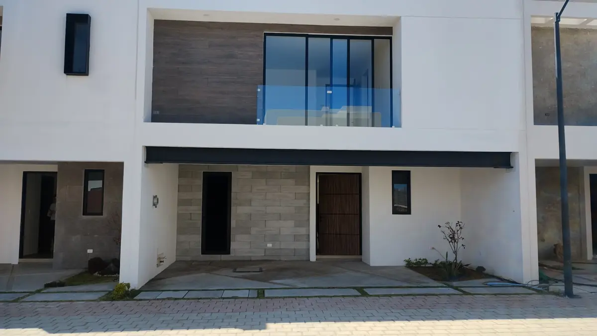 Casa en venta en Santa Barbara Almoloya, San Pedro Cholula — foto 1 de 24