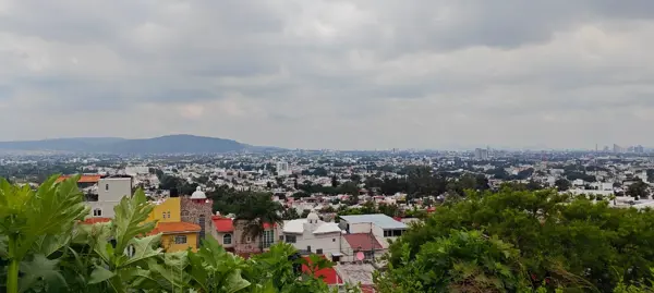 Terreno en venta en Paisajes del Tesoro, San Pedro Tlaquepaque — foto 2 de 3