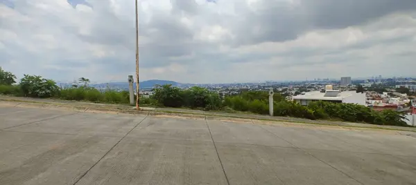 Terreno en venta en Paisajes del Tesoro, San Pedro Tlaquepaque — foto 3 de 3