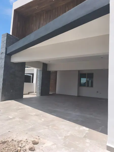 Casa en venta en Real de Torrecillas Residencial, Saltillo — foto 2 de 18