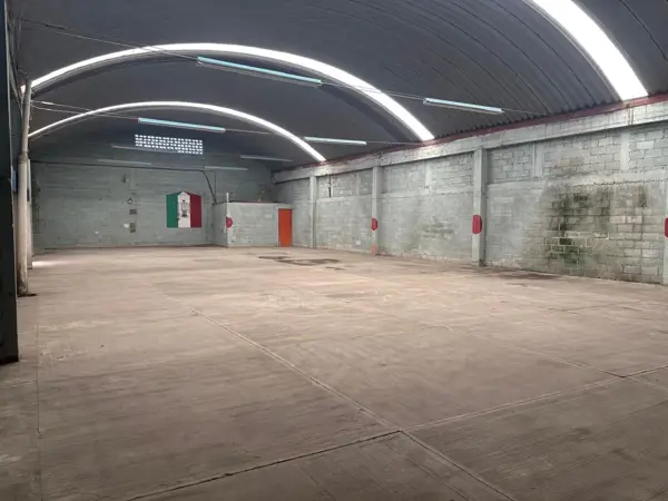 Bodega Comercial en Venta - Excelente Ubicación en Blvd Atlixco