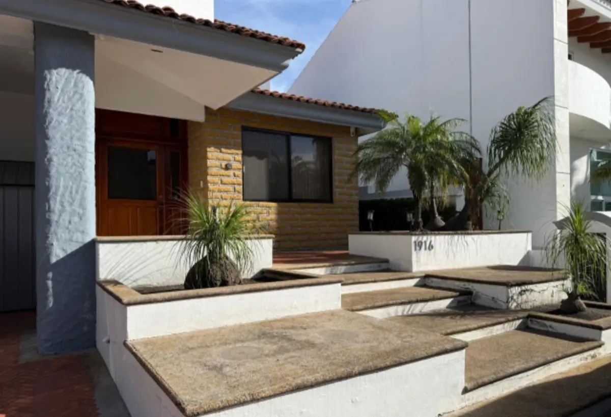 Casa en renta en La Vista Contry Club, San Andrés Cholula — foto 1 de 14