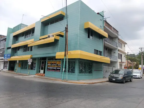 VENTA DE EDIFICIO PARA CLINICA UBICADO EN LA COLONIA OBRERA DE POZA RICA VER.