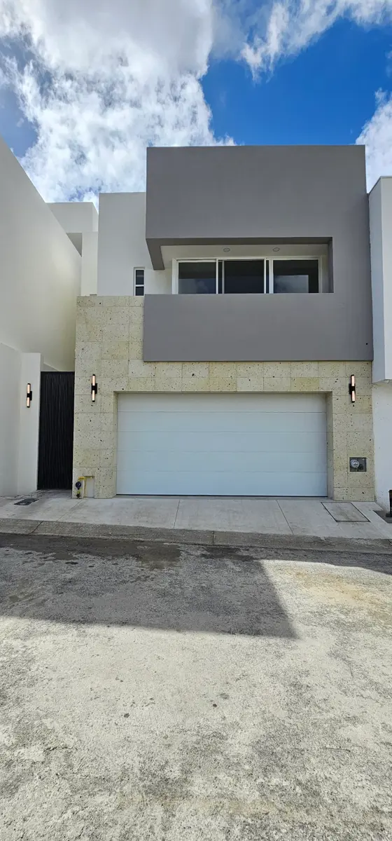 Casa en venta en Hacienda Agua Caliente, Tijuana — foto 1 de 38