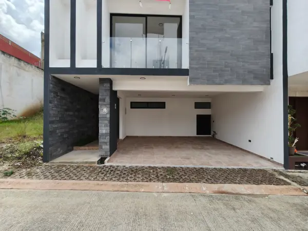 CASA VENTA CEDROS