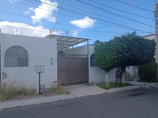 Casa en venta en El Fortín, Corregidora — foto 3 de 8