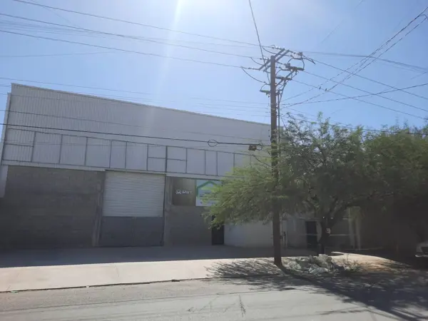 Bodega Moderna en Renta, Excelente Estado, Zona Centro-oriente