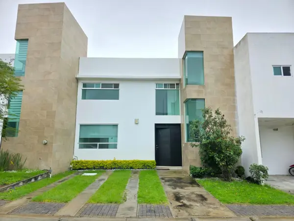 Casa en Lomas de Angelópolis, San Andrés Cholula, Puebla